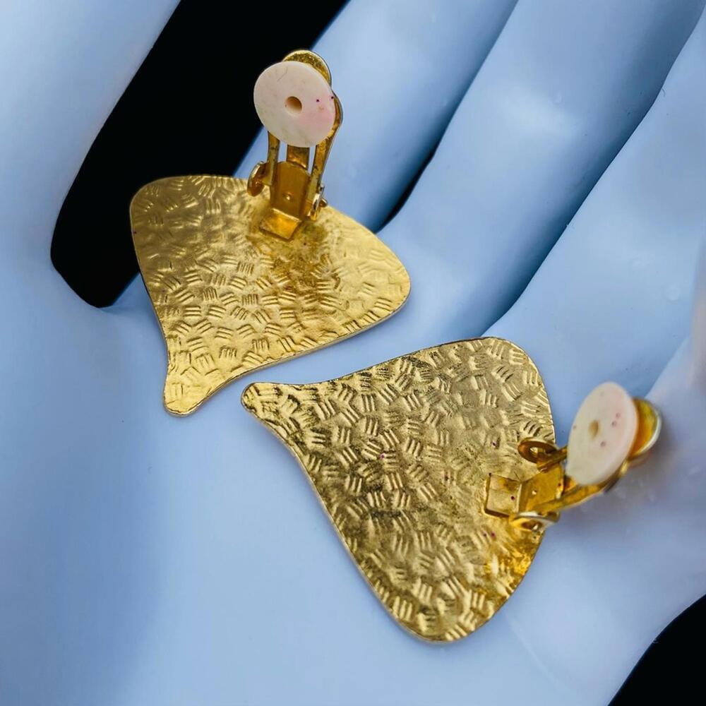 80's VTG Black & Gold Enamel Abstract Statement Earrings - Picture 4 of 5